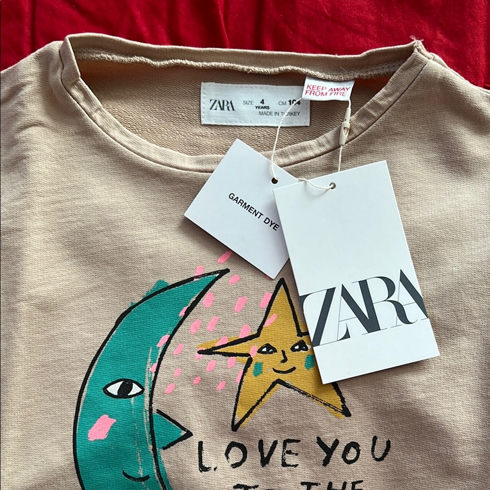 Zara Beige Tee with Moon and Star Design - Picture 2 of 3